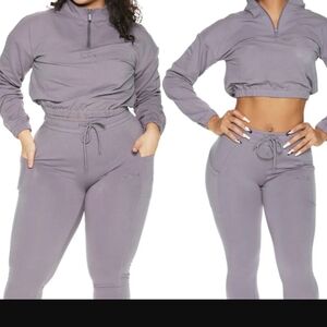 ILUS LABEL 2 Piece Set NWOT